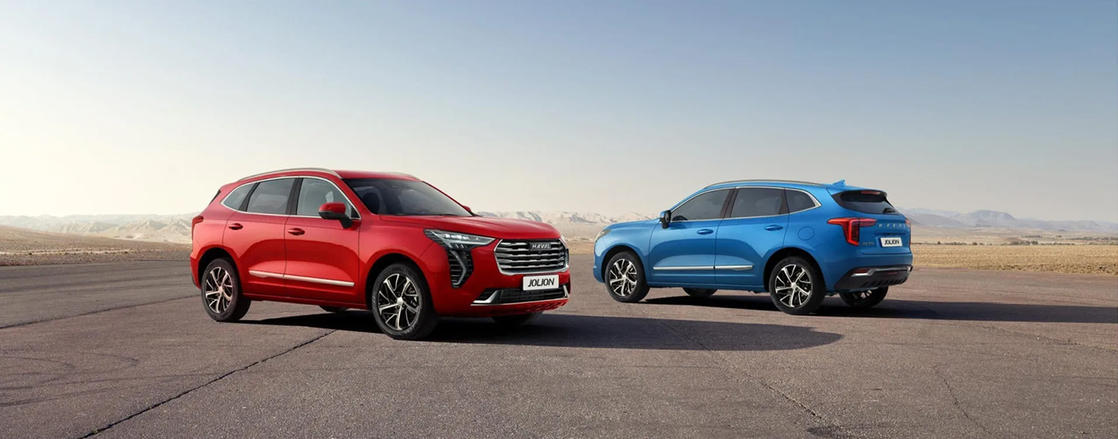 Новые автомобили у дилера в Екатеринбурге